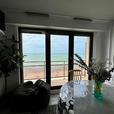 Le Mezmarine - Front De